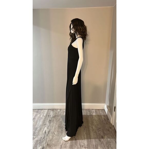 Ungaro black Pleated Off-the-Shoulder Gown Size 2 NWT - Picture 6 of 9